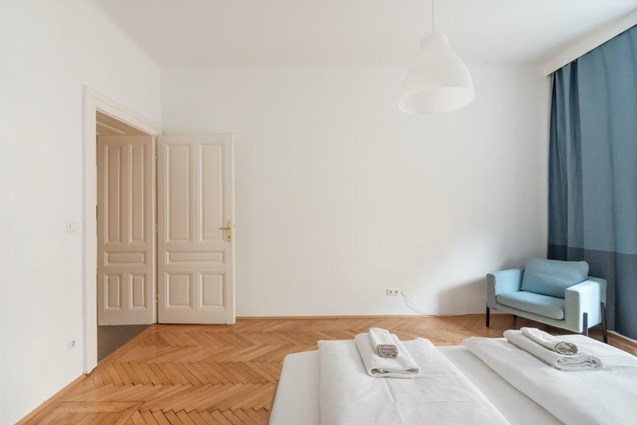 Universum Apartment 2 Вена Экстерьер фото